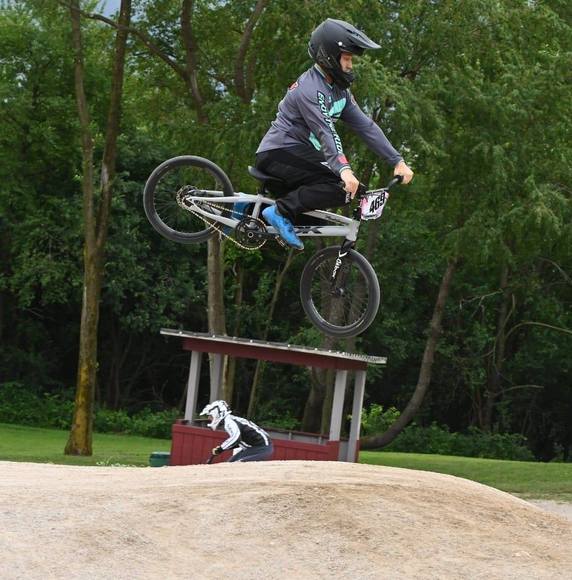 bkbmx1